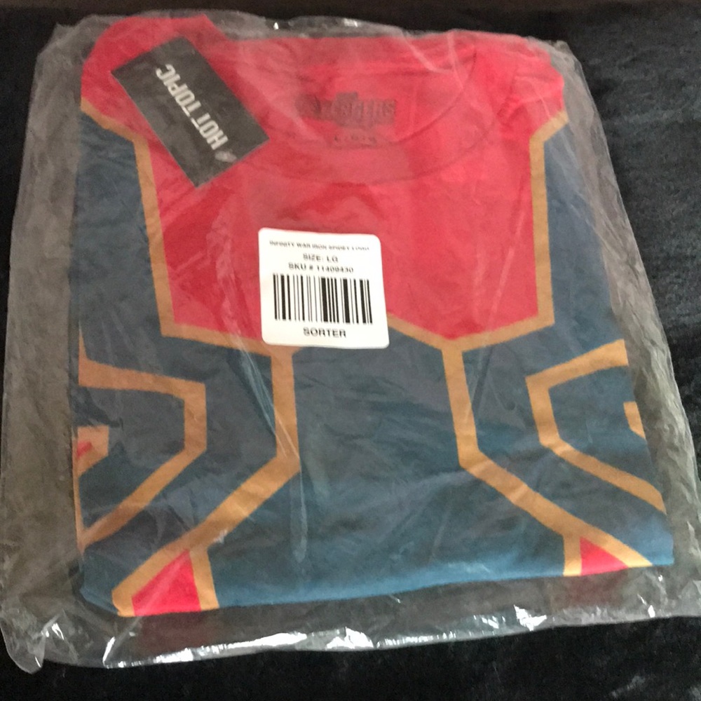 Spiderman Shirt, Avengers IW, Iron Spider M Lg - Picture 2 of 2